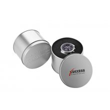 B10
Round metal gift tin with black foam watch insert The Lid can be printed or given minimum quantities have your logo embossed into the lid .
Please Click the image for more information.